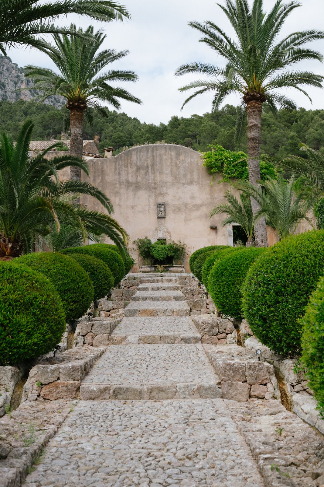 Charlotte and Rhodri's portraits in the gardens at Jardines de Alfabia, Mallorca