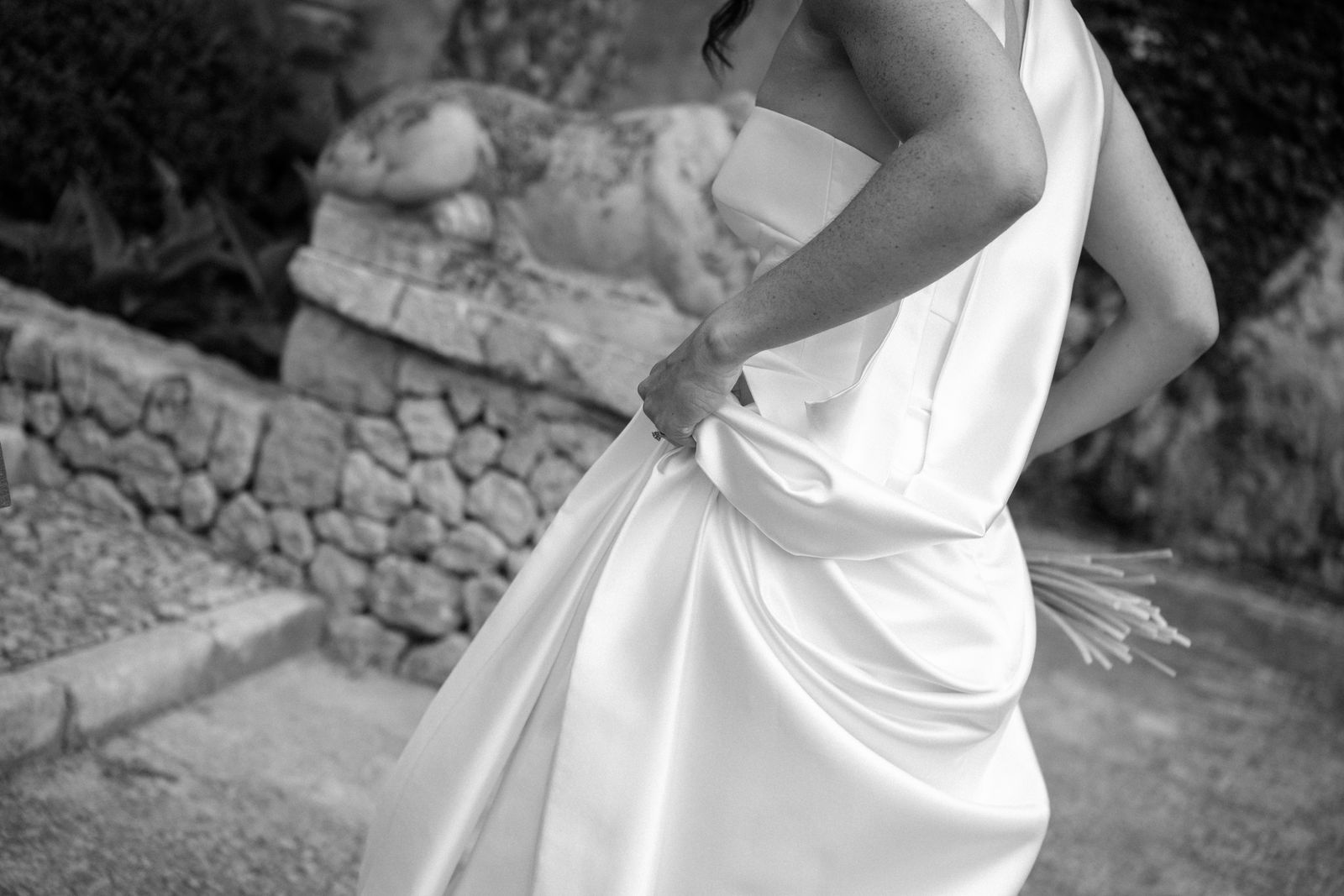 Charlotte and Rhodri's portraits in the gardens at Jardines de Alfabia, Mallorca