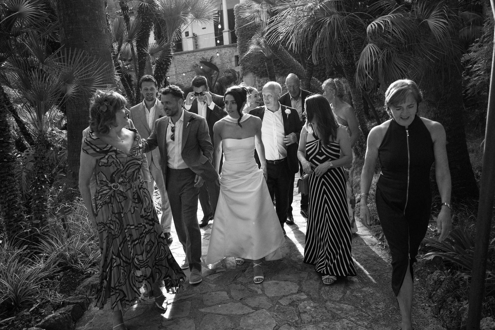 Cocktails under the palm trees at Jardines de Alfabia, Mallorca
