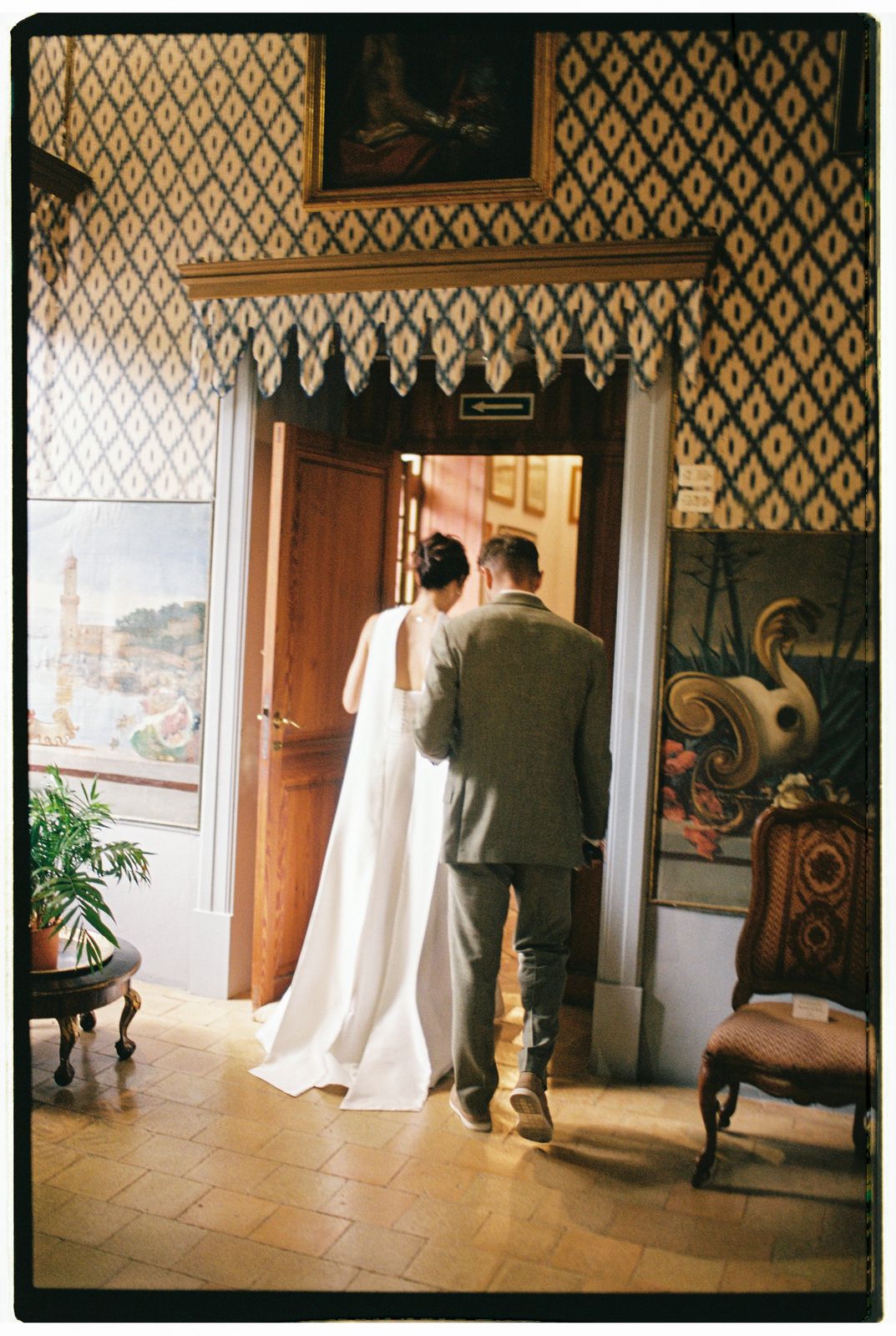 Charlotte and Rhodri's wedding on 35mm film at Jardines de Alfabia, Mallorca