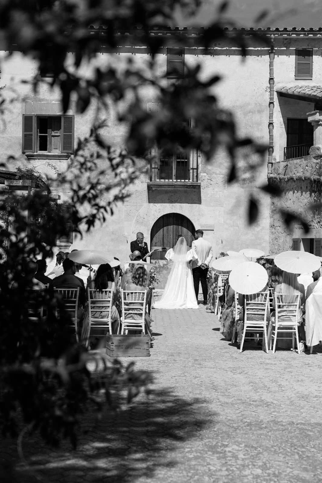 Wedding ceremony in front of the façade at Son Sampol, Llucmajor, Mallorca