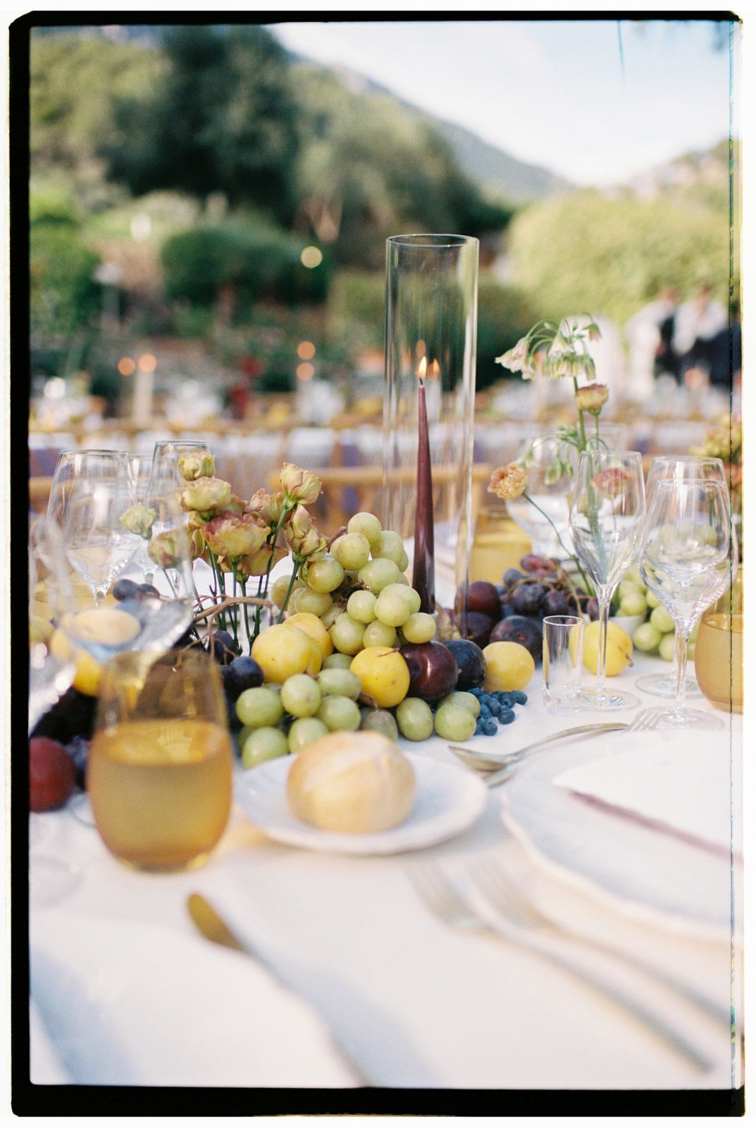 Wedding photograph on 35mm film at Jardines de Alfabia, Mallorca