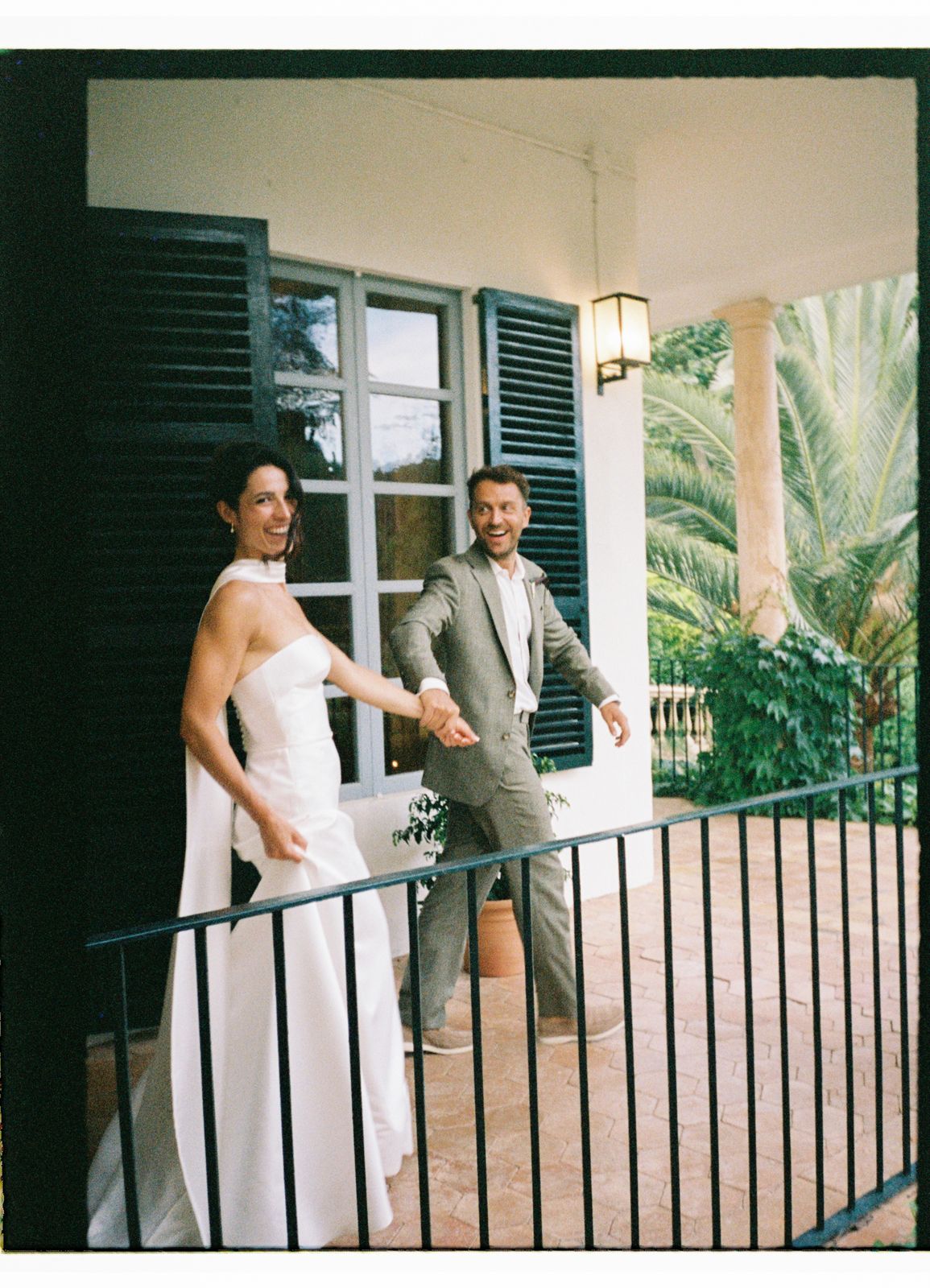 Wedding photograph on 35mm film at Jardines de Alfabia, Mallorca