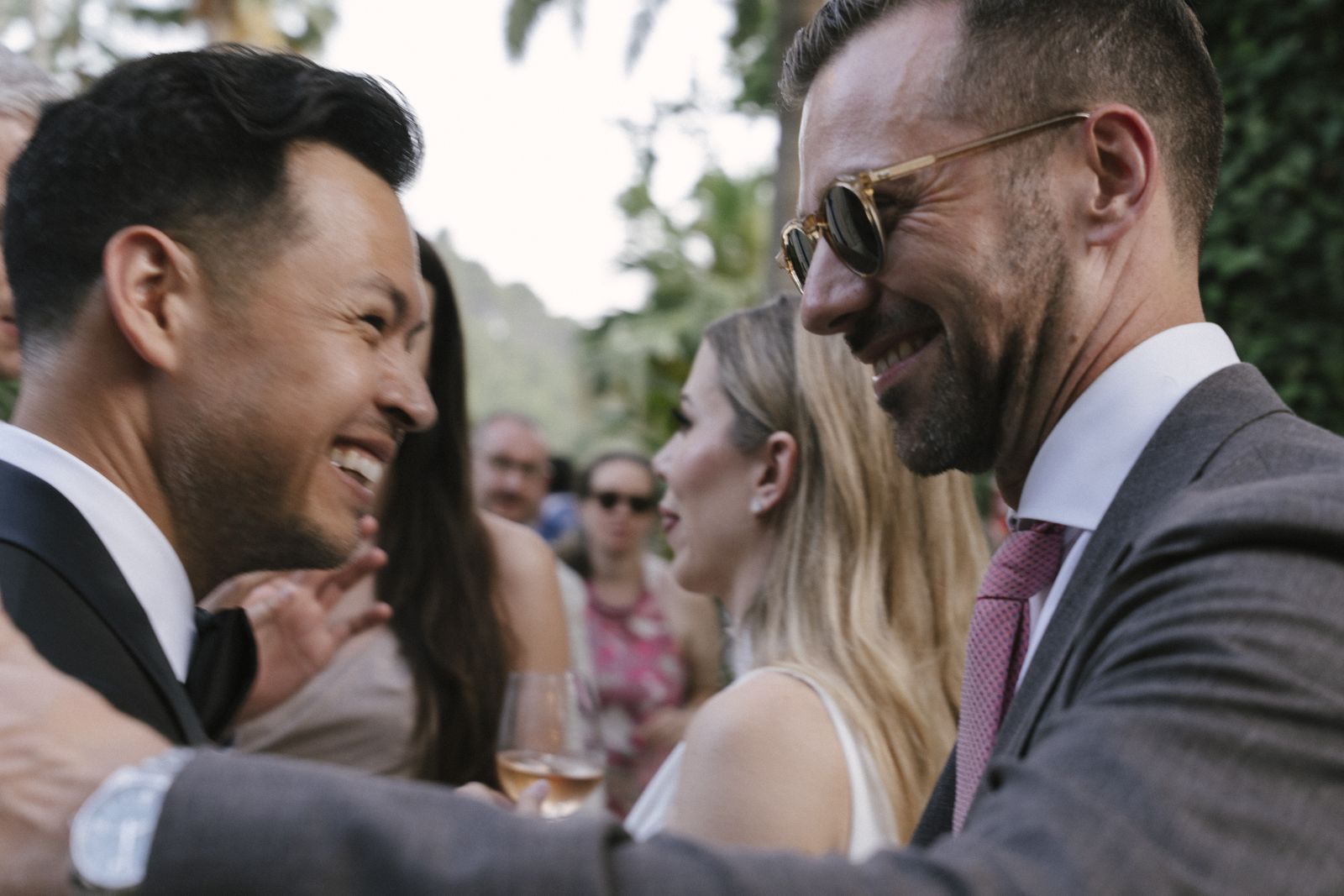 Documentary wedding photograph at Jardines de Alfabia, Mallorca