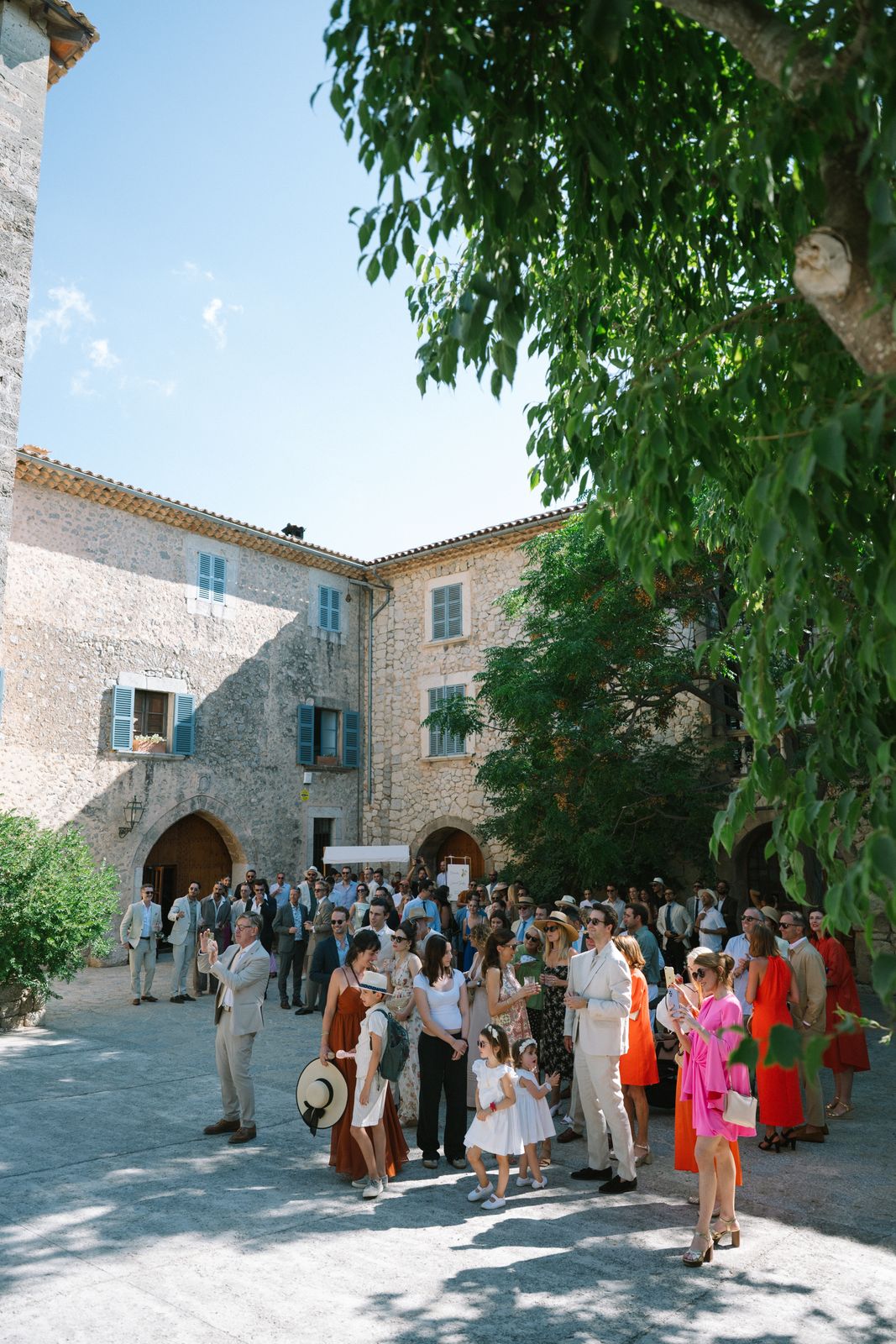 Family-led wedding ceremony at the Son Marroig rotunda, Deià, Mallorca