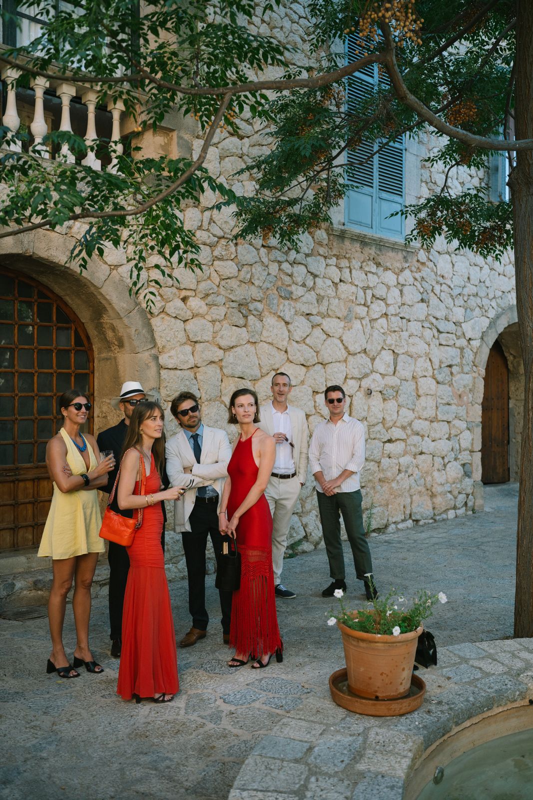 Family-led wedding ceremony at the Son Marroig rotunda, Deià, Mallorca