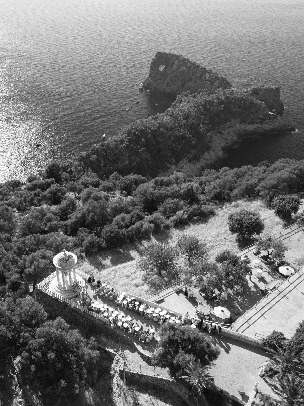 Family-led wedding ceremony at the Son Marroig rotunda, Deià, Mallorca